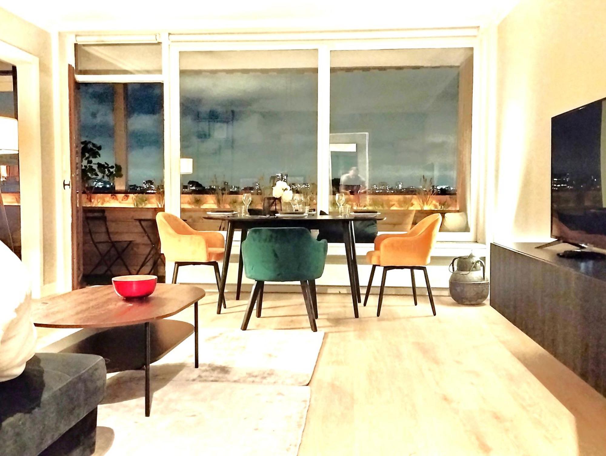 Appartement Large 55 M² ,view & Terrace *