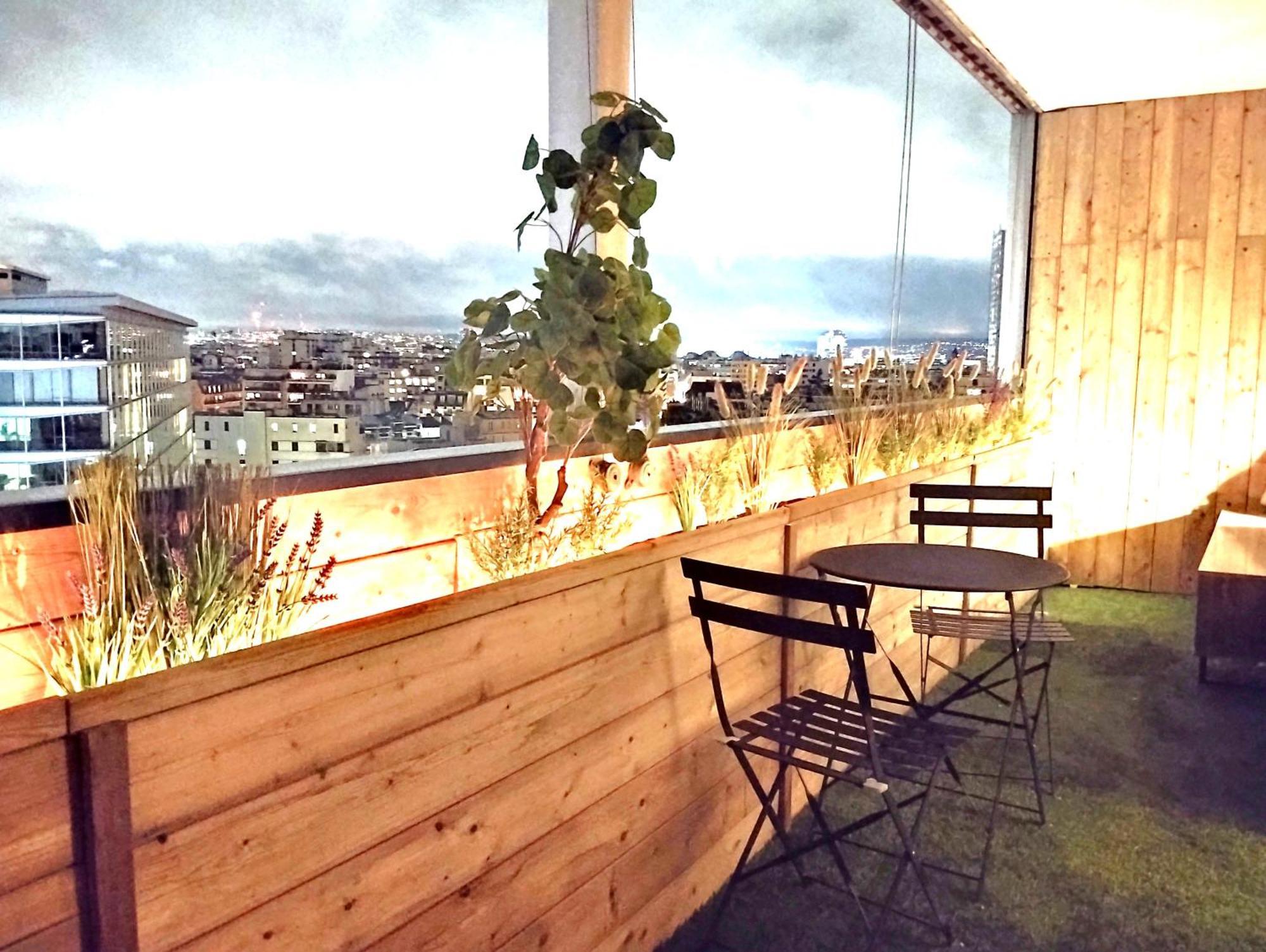 Appartement Large 55 M² ,view & Terrace