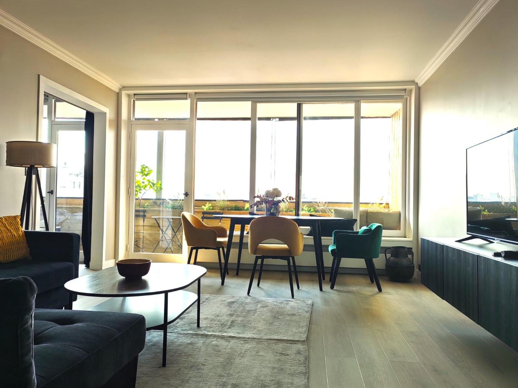 Apartment Large 55 M² ,view & Terrace *